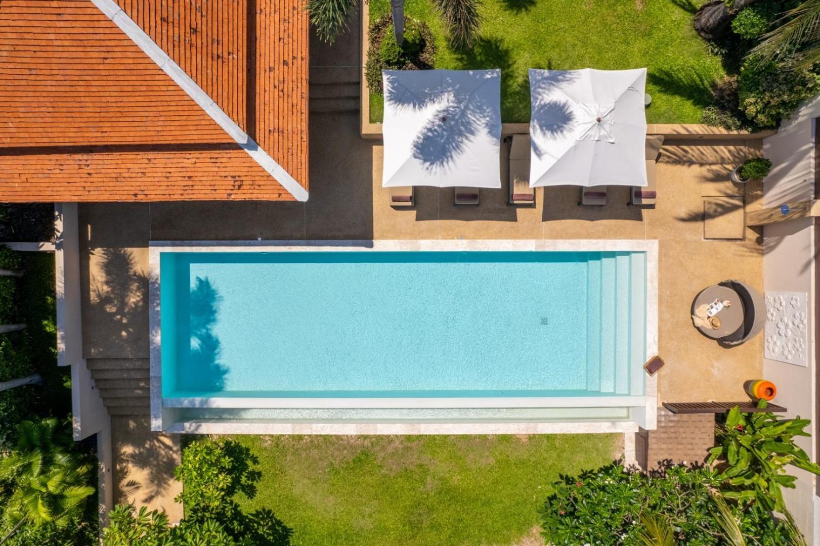 Bacaya Beachfront Villa Bang Rak Beach  Ngoại thất bức ảnh
