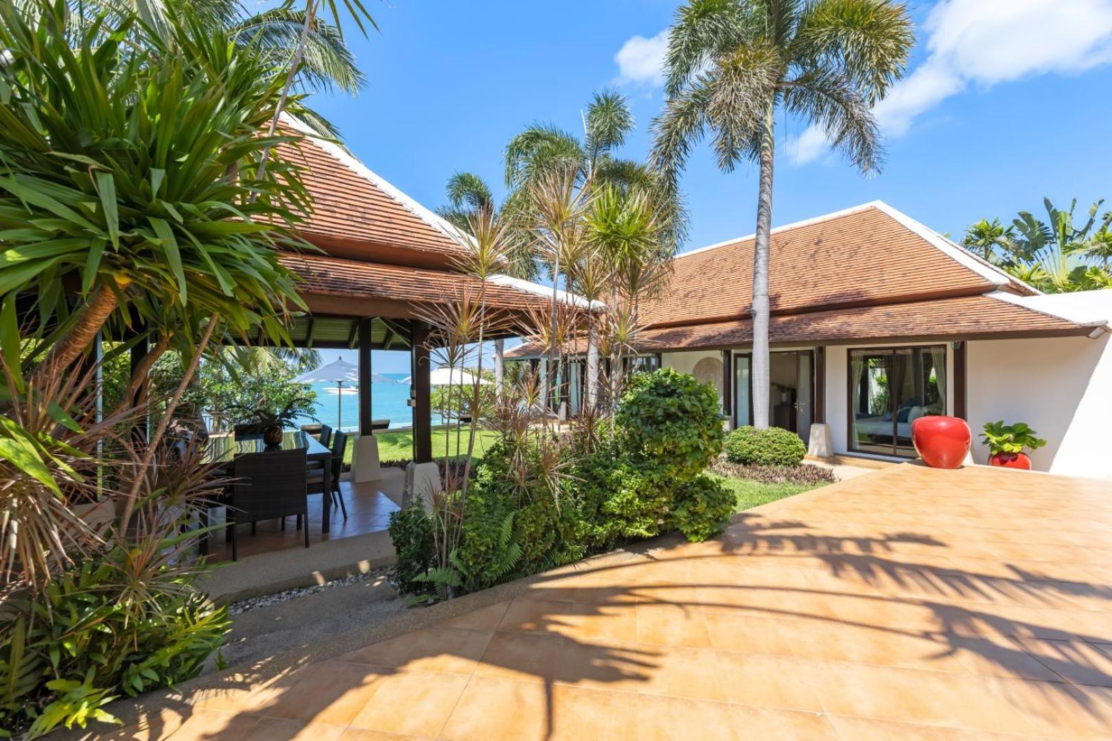 Bacaya Beachfront Villa Bang Rak Beach  Ngoại thất bức ảnh