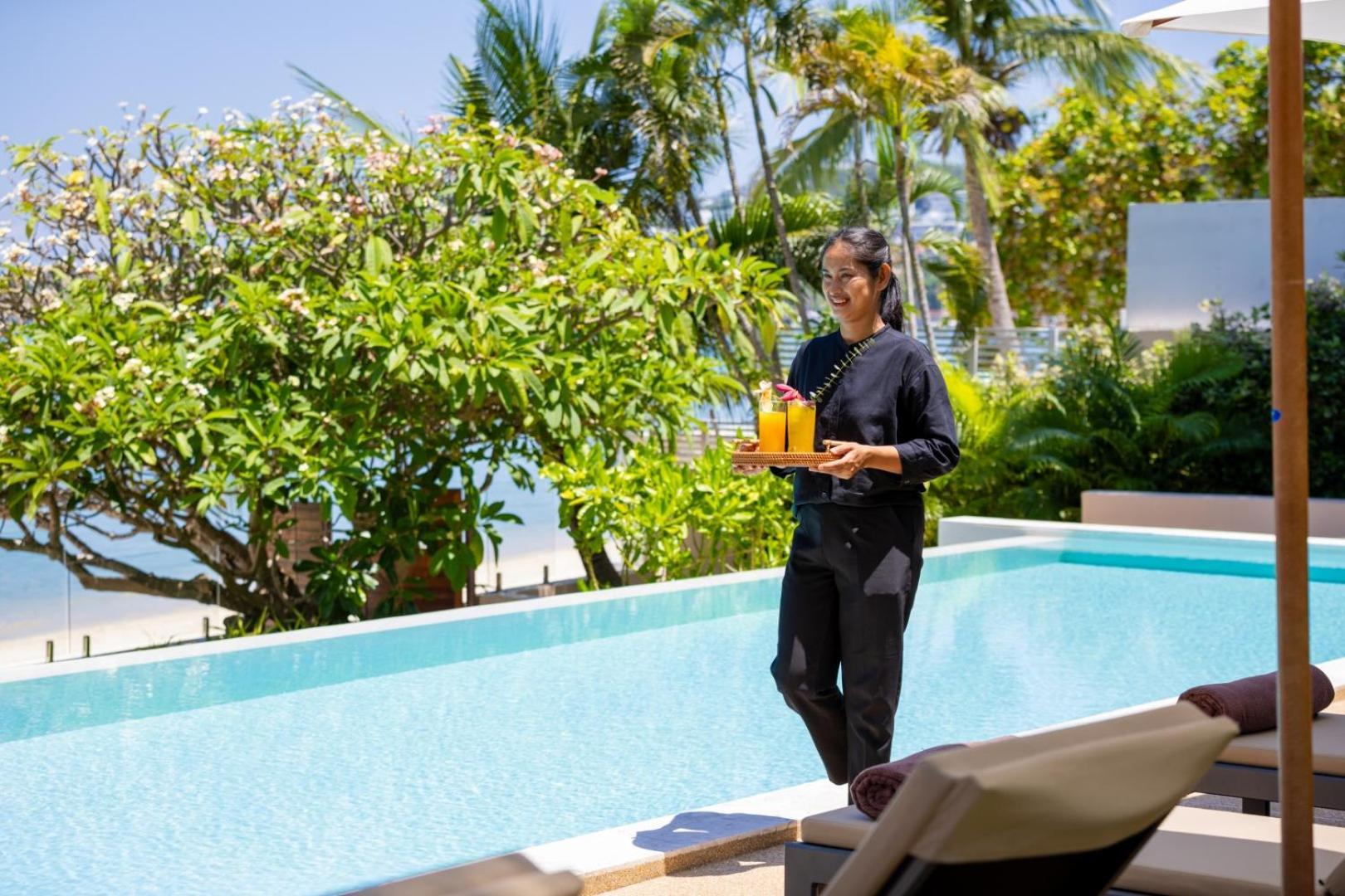 Bacaya Beachfront Villa Bang Rak Beach  Ngoại thất bức ảnh