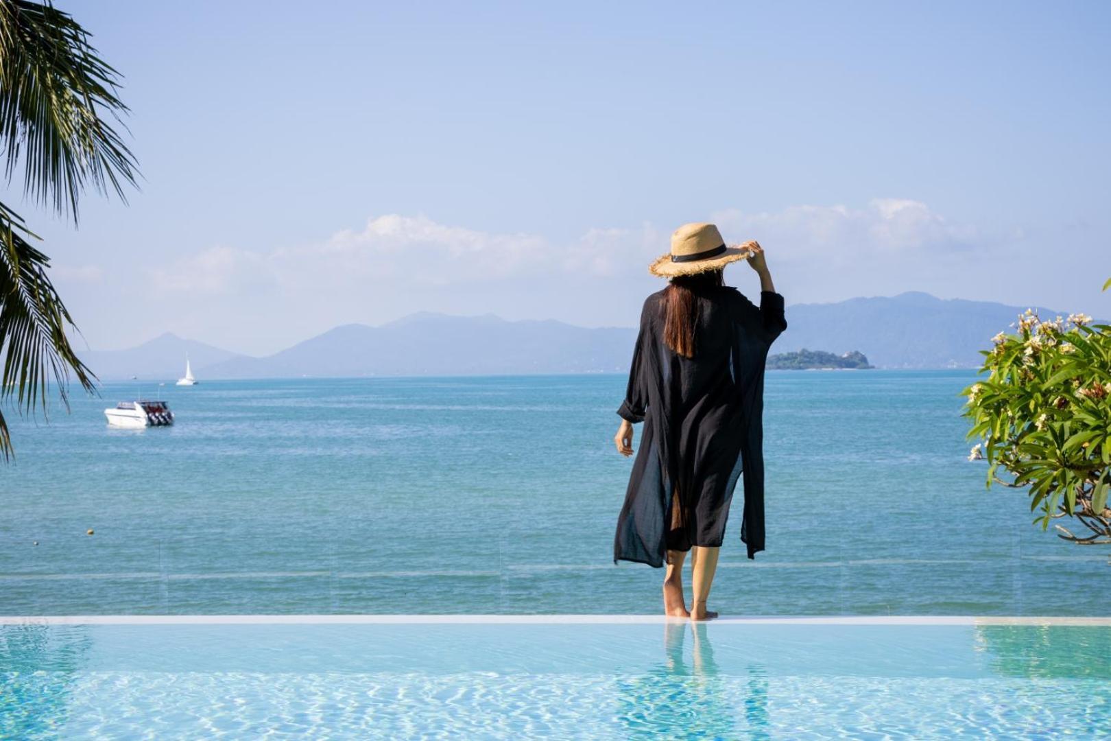 Bacaya Beachfront Villa Bang Rak Beach  Ngoại thất bức ảnh