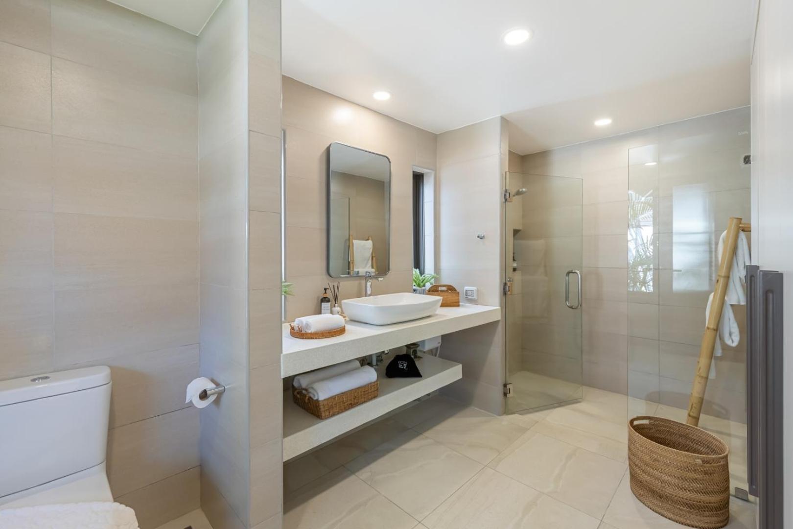 Bacaya Beachfront Villa Bang Rak Beach  Ngoại thất bức ảnh