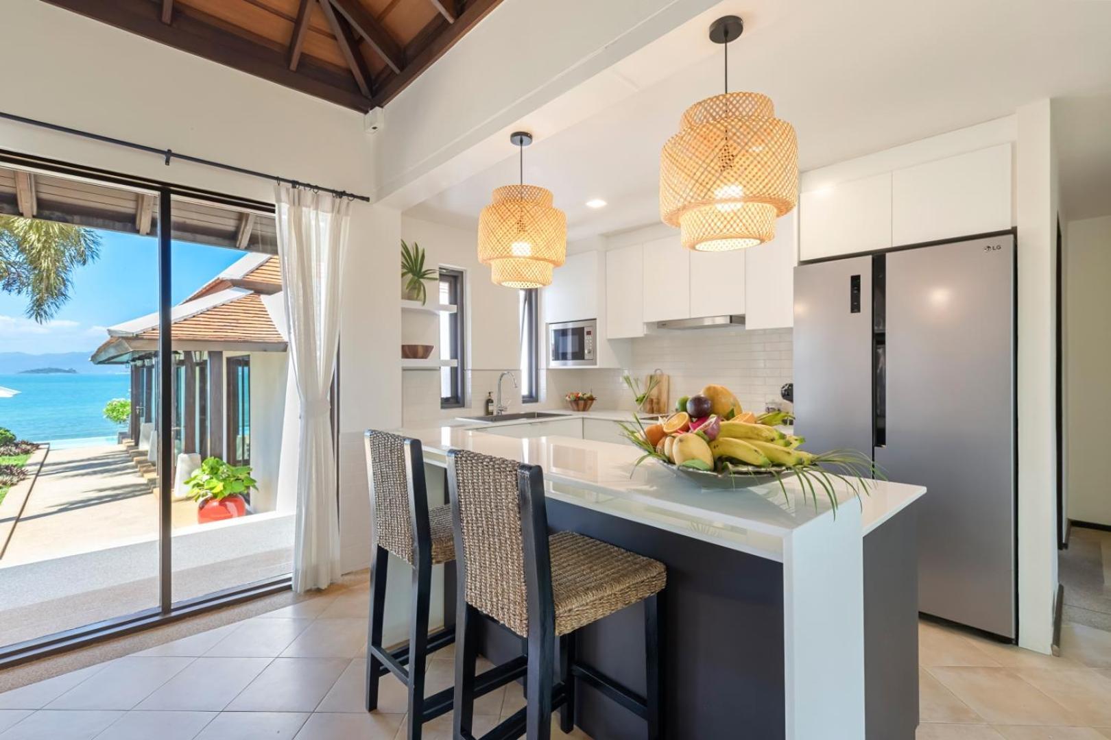 Bacaya Beachfront Villa Bang Rak Beach  Ngoại thất bức ảnh